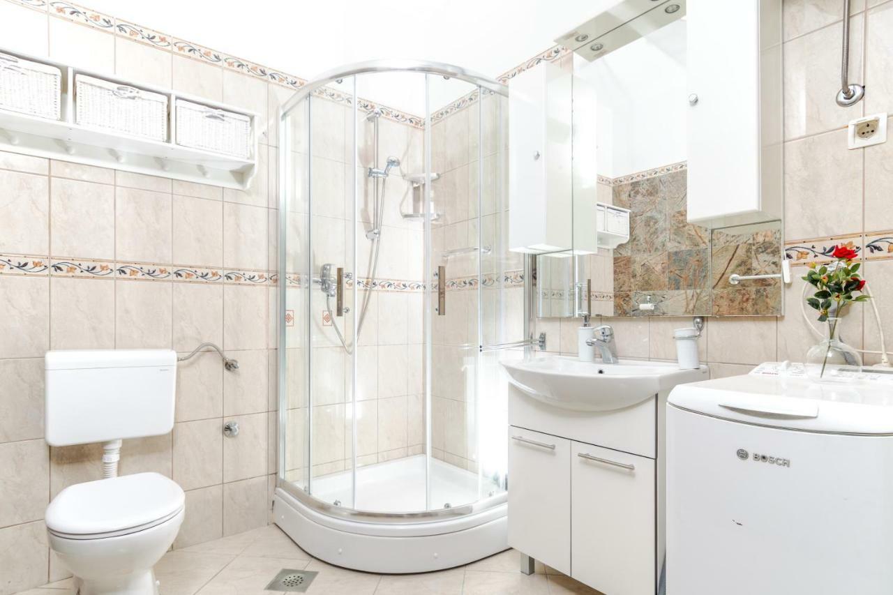 Apartment Yean Kaštela Eksteriør bilde