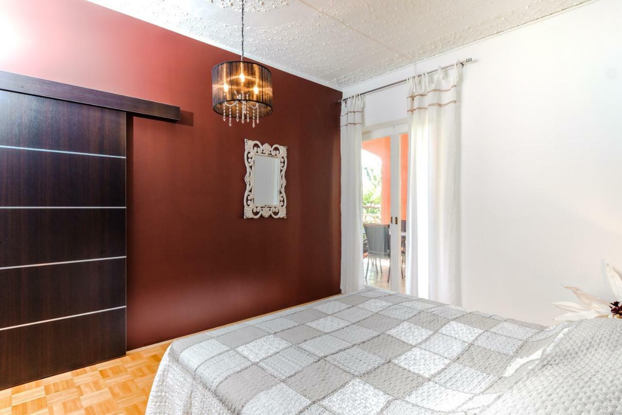 Apartment Yean Kaštela Eksteriør bilde