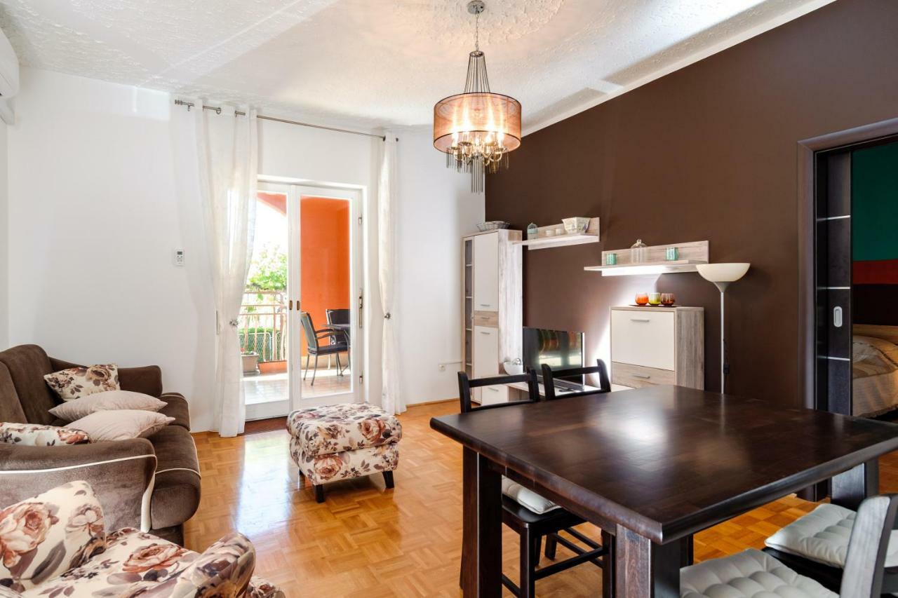 Apartment Yean Kaštela Eksteriør bilde