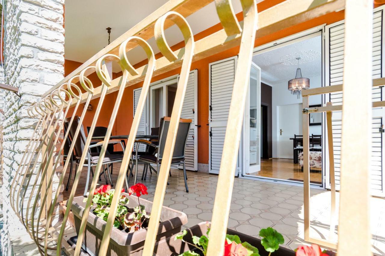 Apartment Yean Kaštela Eksteriør bilde